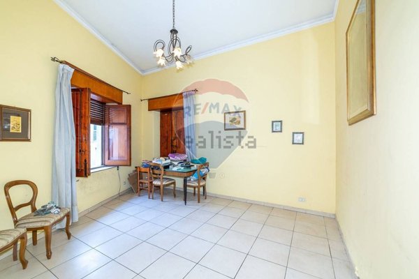 casa indipendente in vendita a Catania