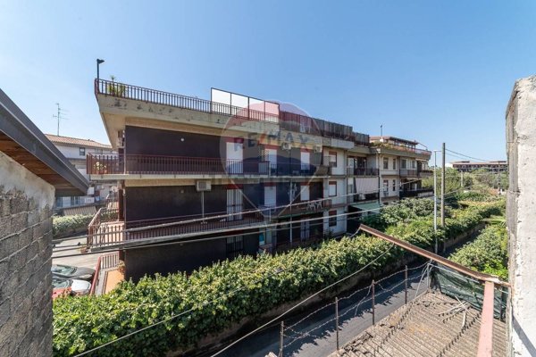 casa indipendente in vendita a Catania
