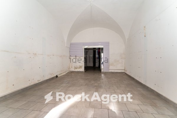 locale commerciale in vendita a Catania in zona Centro Storico