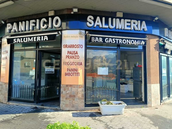 locale commerciale in vendita a Catania