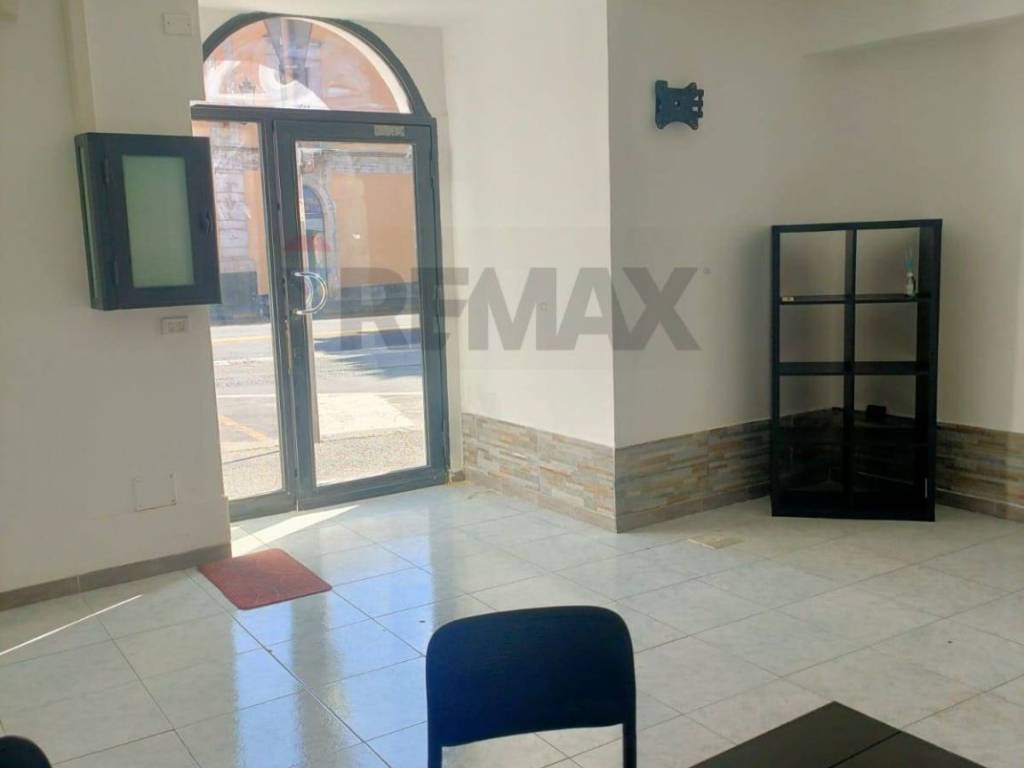 locale commerciale in vendita a Catania in zona Centro Storico