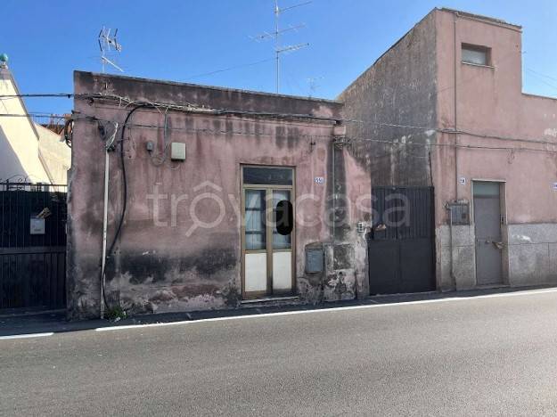 casa indipendente in vendita a Catania