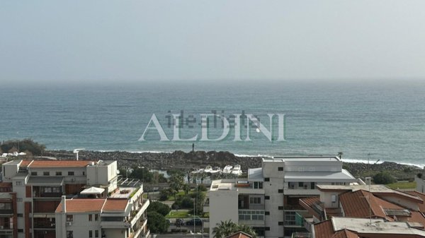 appartamento in vendita a Catania in zona Ognina