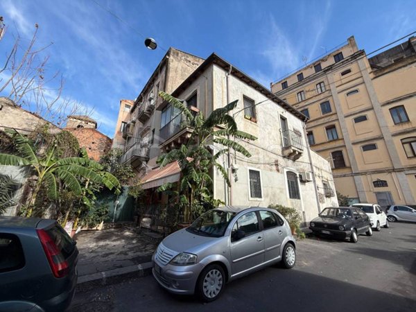 appartamento in vendita a Catania in zona Centro Storico