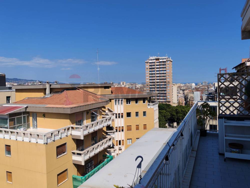 appartamento in vendita a Catania in zona Centro Storico