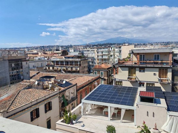 appartamento in vendita a Catania in zona Centro Storico
