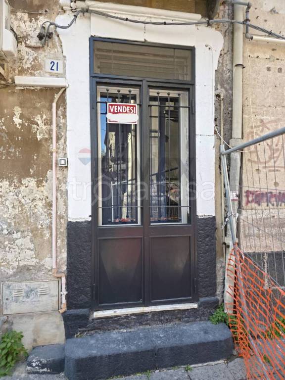 casa indipendente in vendita a Catania in zona Centro Storico