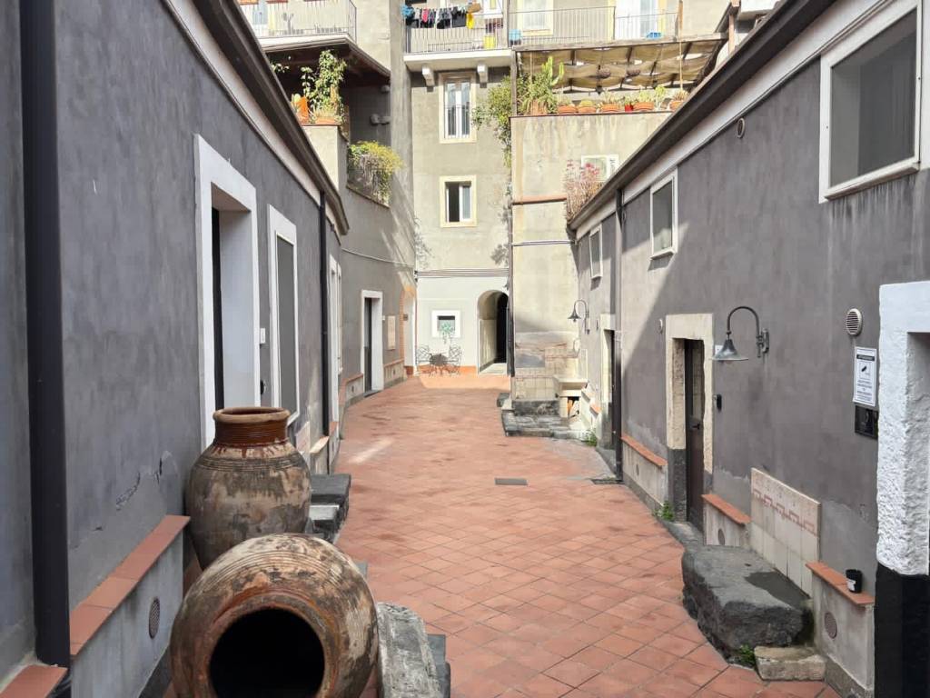 appartamento in vendita a Catania in zona Centro Storico