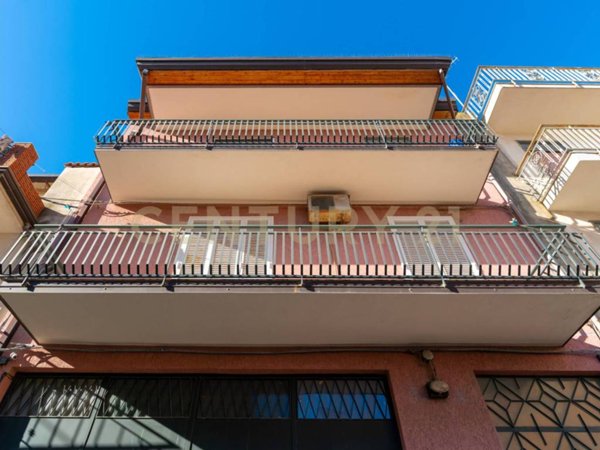 casa indipendente in vendita a Catania in zona Librino