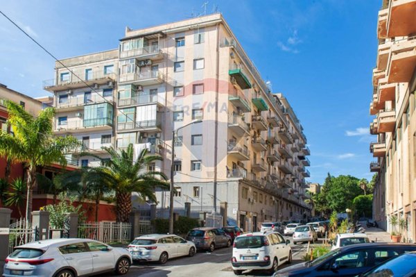 appartamento in vendita a Catania in zona Centro Storico