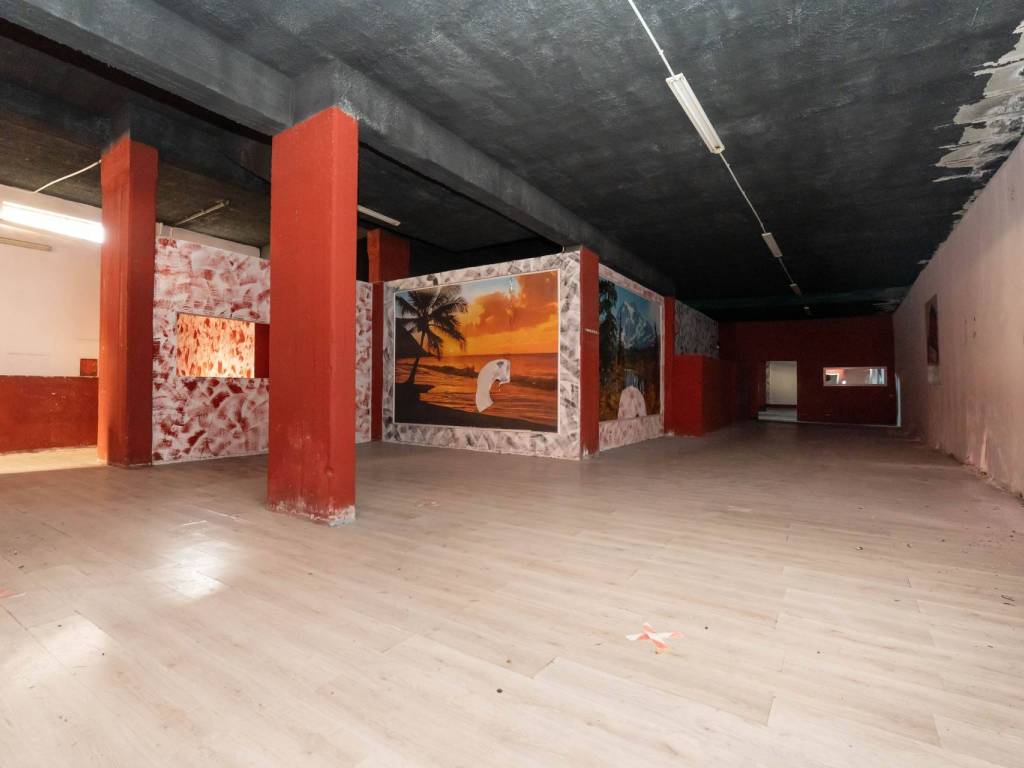 locale commerciale in vendita a Catania