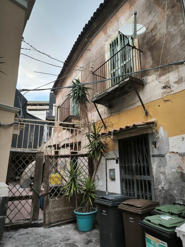 appartamento in vendita a Catania in zona Centro Storico