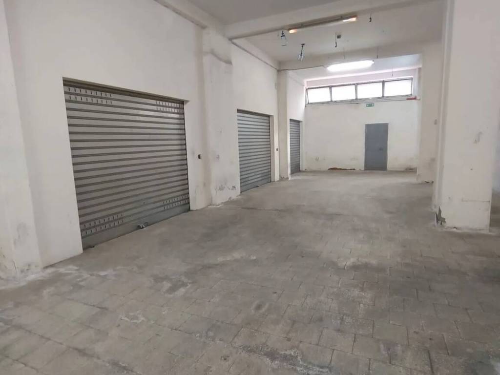 negozio in vendita a Catania