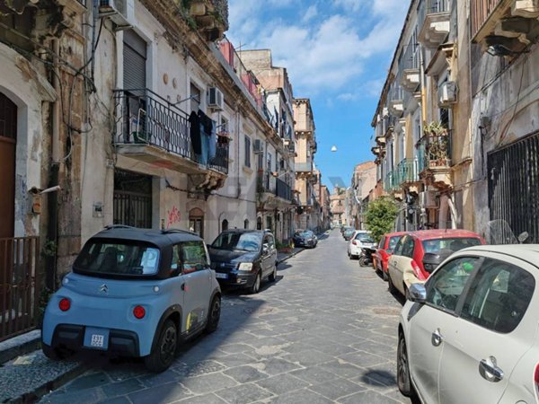 appartamento in vendita a Catania in zona Centro Storico