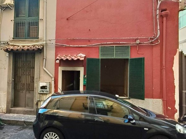casa indipendente in vendita a Catania