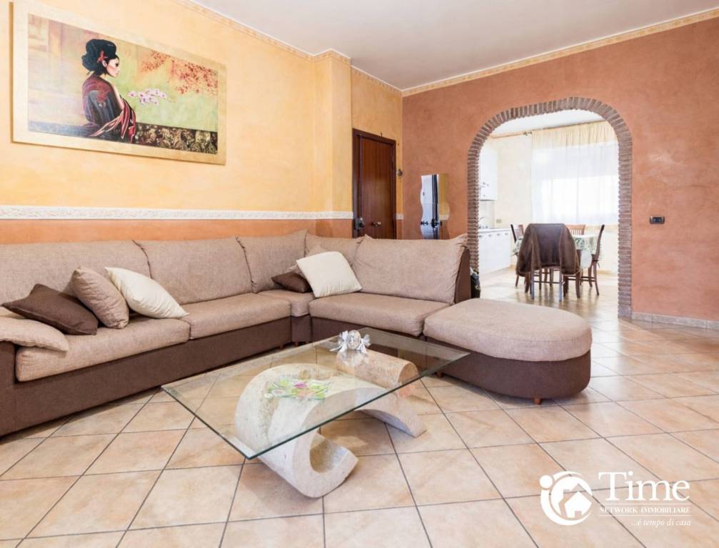 appartamento in vendita a Catania in zona Villaggio Sant'Agata