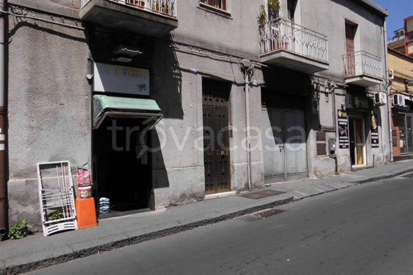 negozio in vendita a Catania in zona Barriera del Bosco