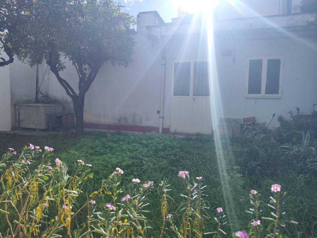 casa indipendente in vendita a Catania