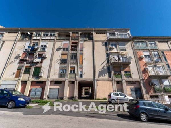 appartamento in vendita a Catania in zona Villaggio Sant'Agata