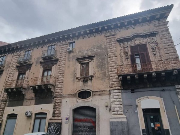 appartamento in vendita a Catania in zona Centro Storico