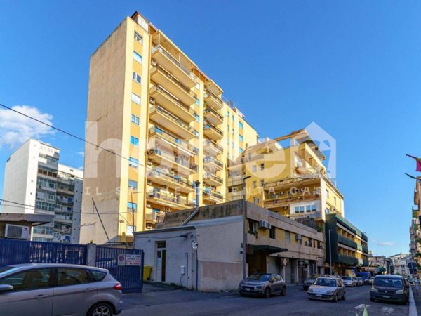 appartamento in vendita a Catania in zona Picanello