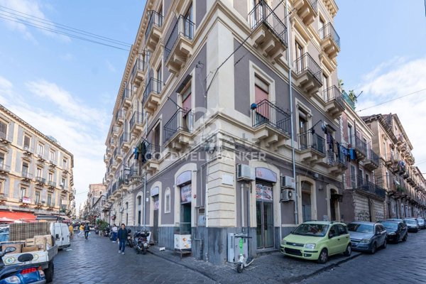 appartamento in vendita a Catania in zona Centro Storico