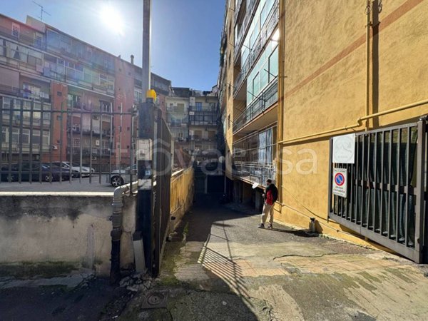 locale commerciale in vendita a Catania