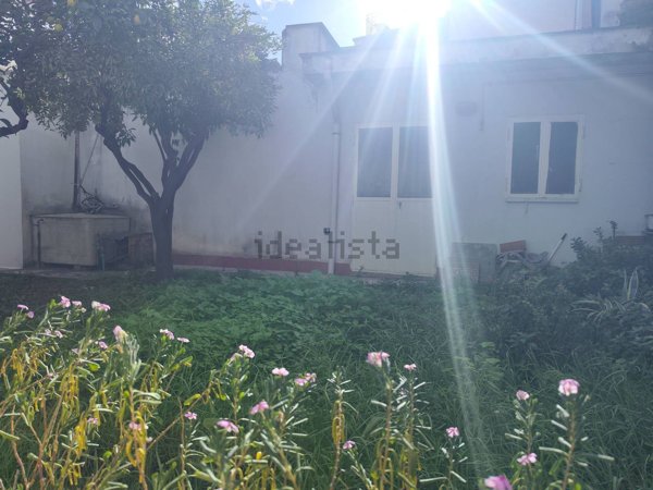 casa indipendente in vendita a Catania