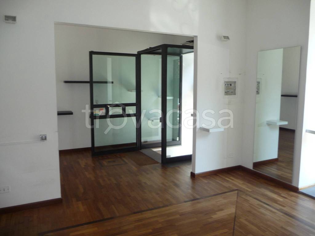 negozio in vendita a Catania