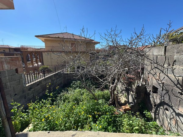 casa indipendente in vendita a Catania