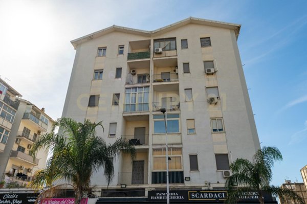 appartamento in vendita a Catania in zona Centro Storico