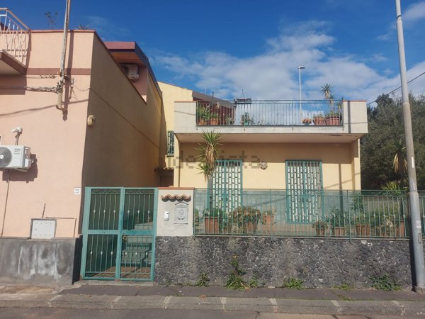 casa indipendente in vendita a Catania in zona Trappeto