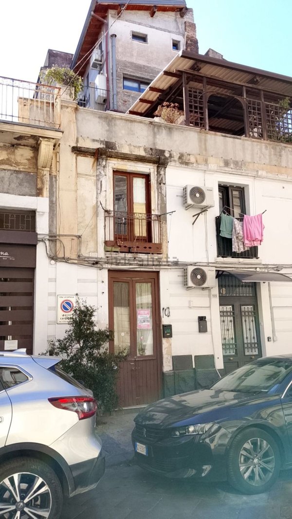 casa indipendente in vendita a Catania in zona Centro Storico