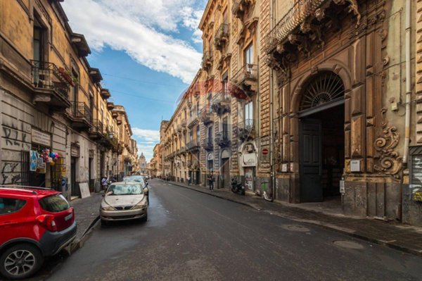 appartamento in vendita a Catania in zona Centro Storico