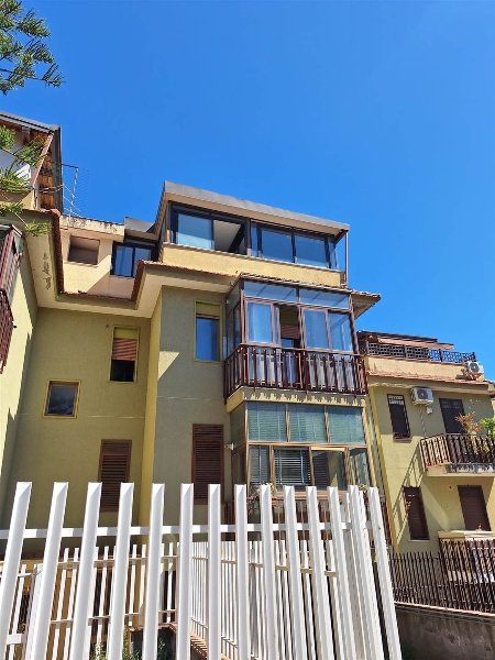 appartamento in vendita a Catania in zona Ognina