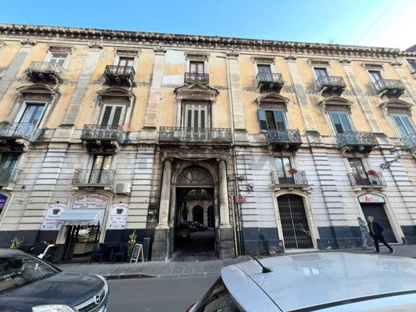 appartamento in vendita a Catania in zona Centro Storico