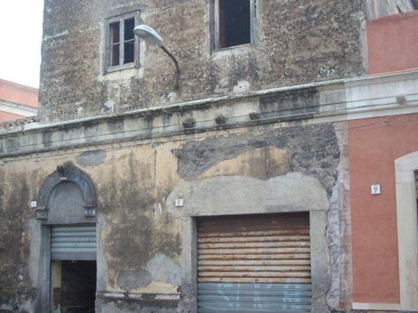 locale commerciale in vendita a Catania in zona Cibali