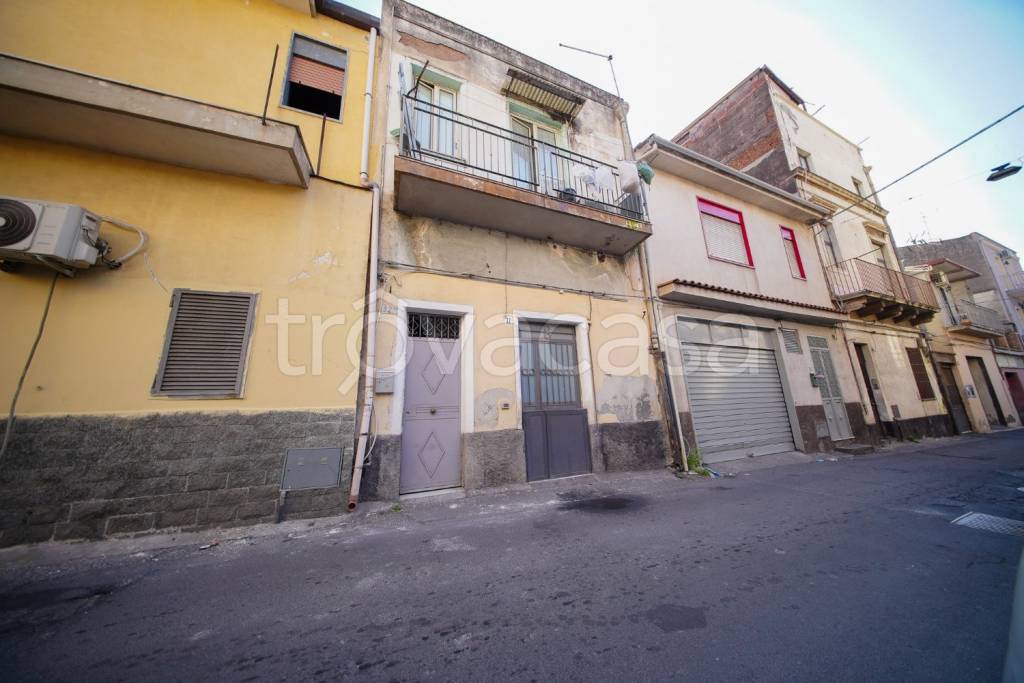 appartamento in vendita a Catania in zona Centro Storico