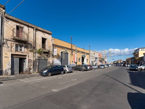 casa indipendente in vendita a Catania in zona Fontanarossa