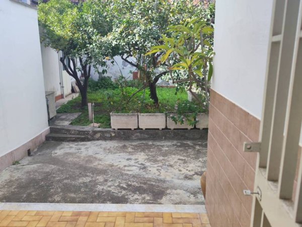 casa indipendente in vendita a Catania