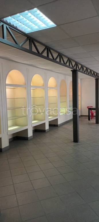 negozio in vendita a Catania