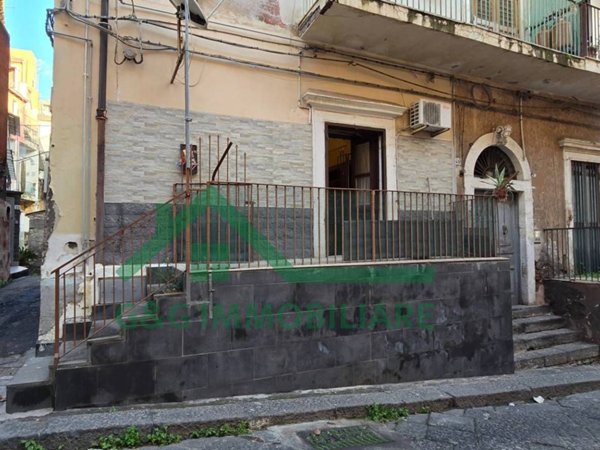 casa indipendente in vendita a Catania in zona Centro Storico