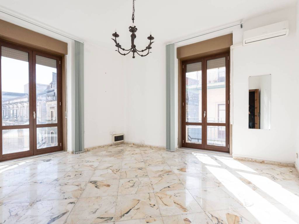 appartamento in vendita a Catania in zona Centro Storico