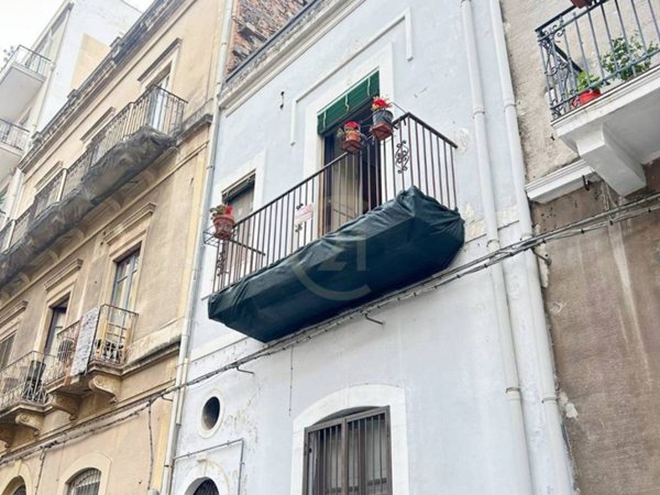 casa indipendente in vendita a Catania