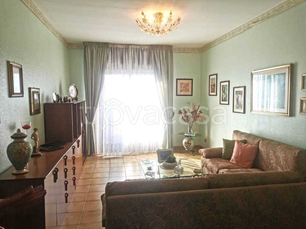 appartamento in vendita a Catania in zona Librino