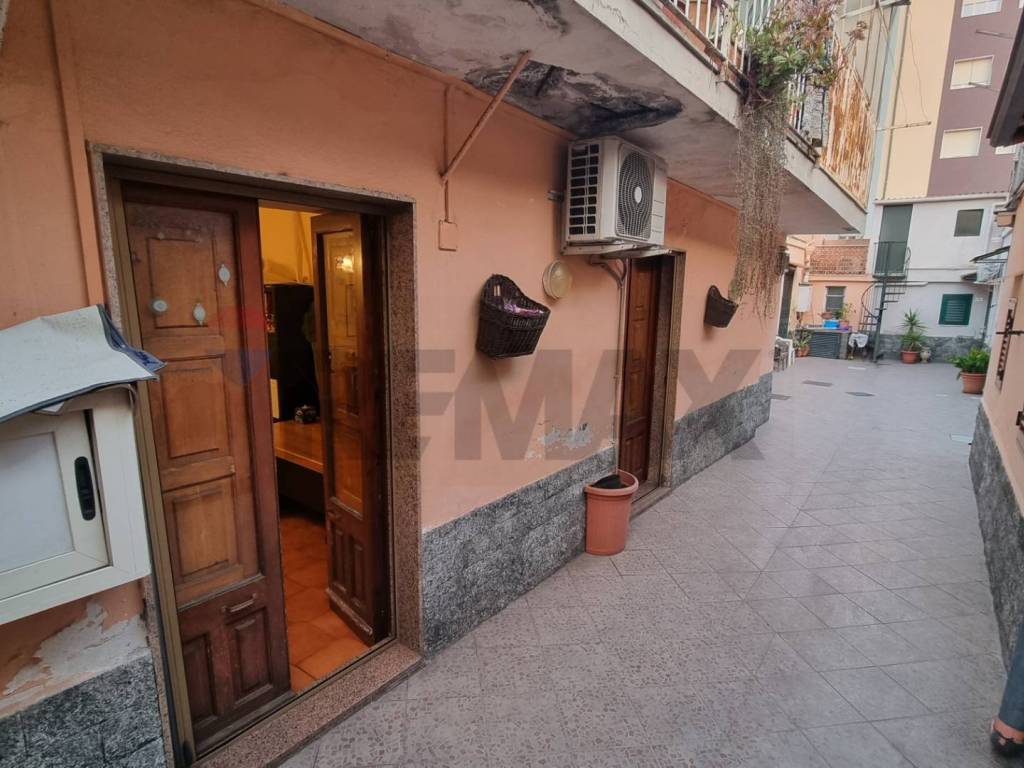appartamento in vendita a Catania in zona Picanello