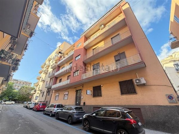 casa indipendente in vendita a Catania