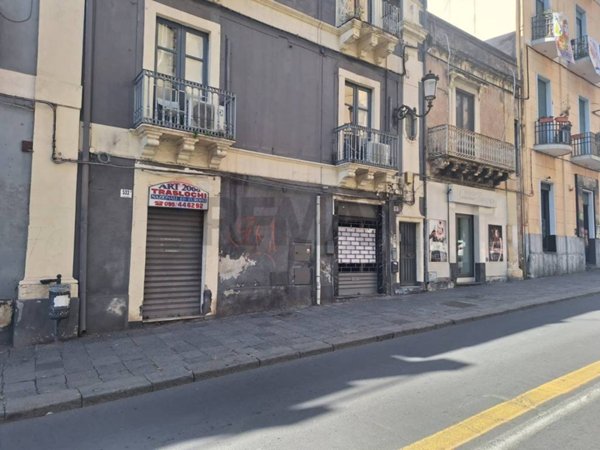 negozio in vendita a Catania in zona Centro Storico