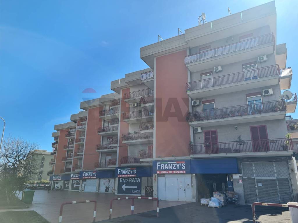 negozio in vendita a Catania in zona Centro Storico