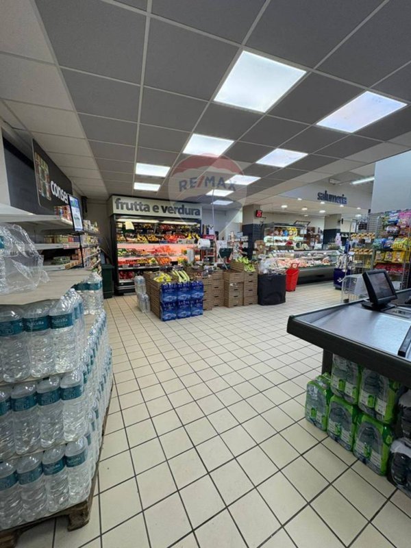 negozio in vendita a Catania in zona Cibali